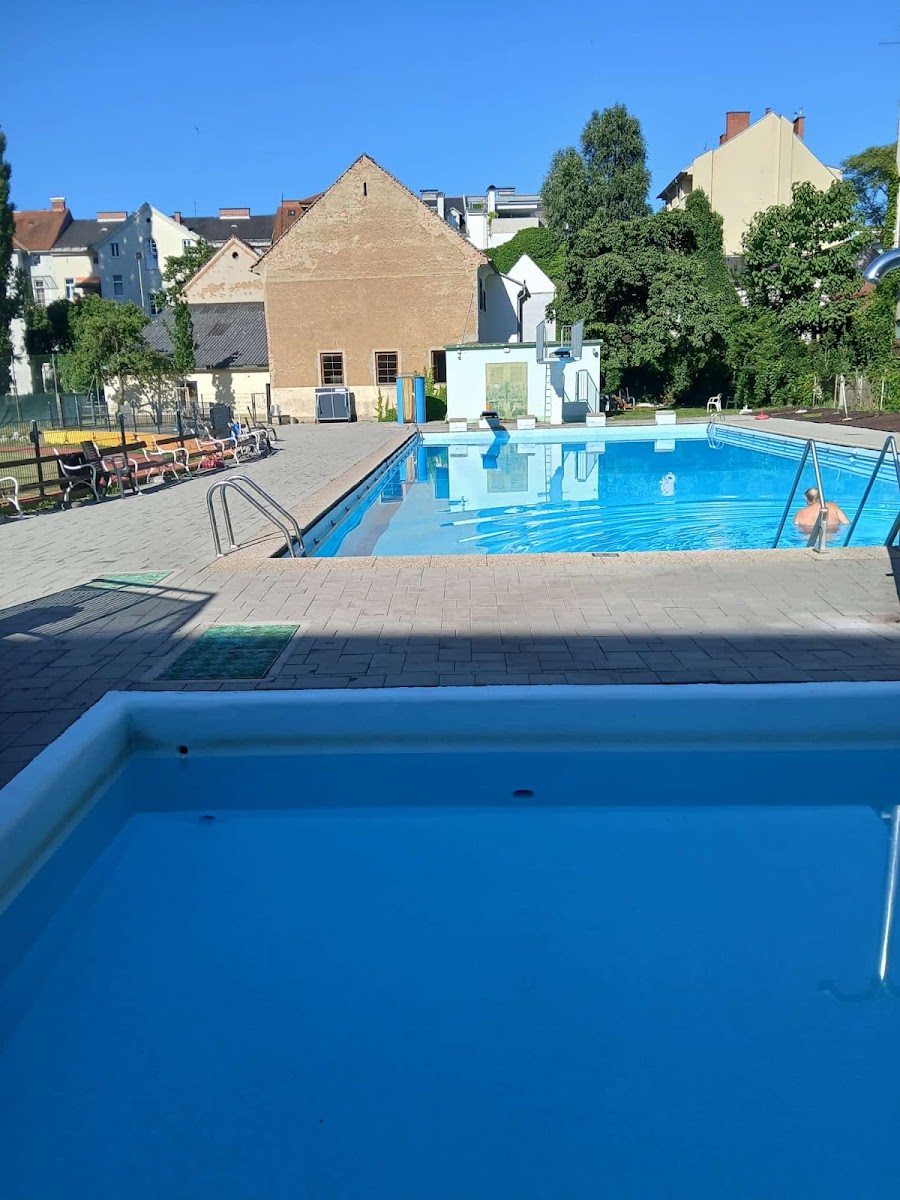 ATG Hallenbad