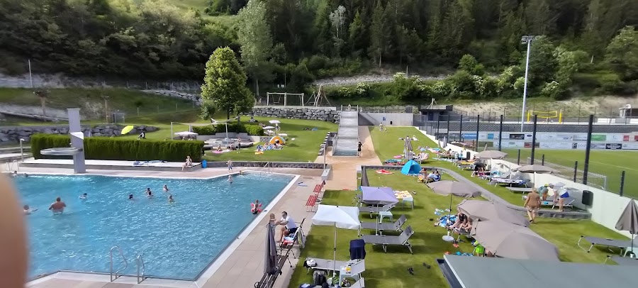 Schwimmbad Fließ