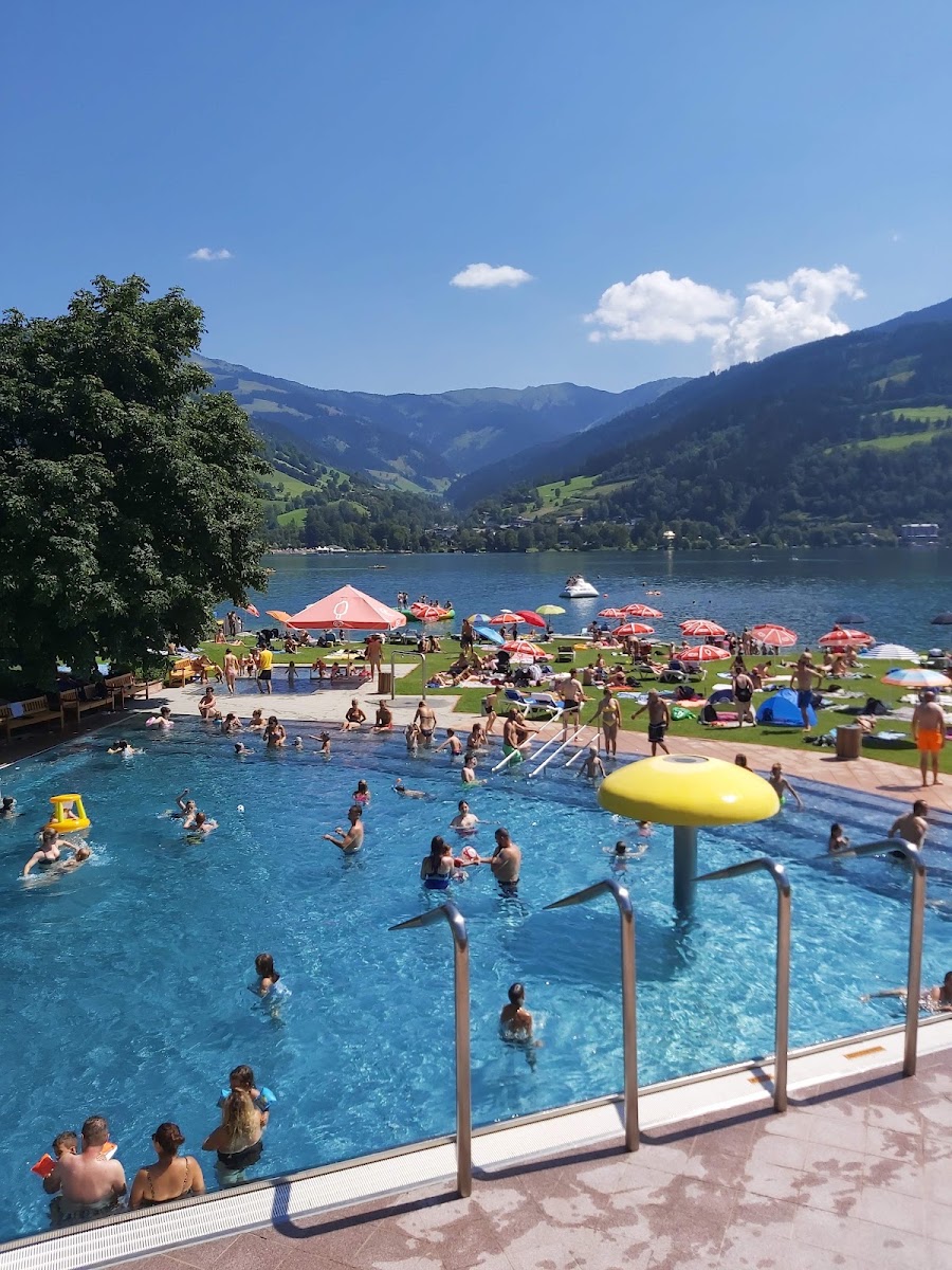 Erlebnis-Freibad Sommerstein