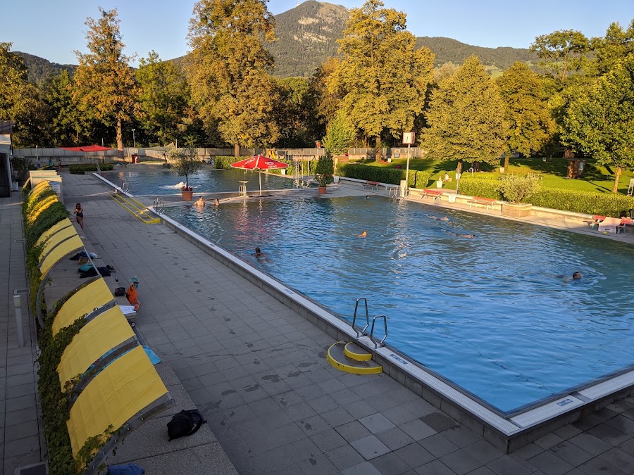 AYA Hallenbad